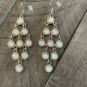 Earrings / Dangling earrings gold & cream color NEW